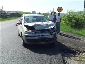 Accident rutier între Câţcău şi Căpâlna. O femeie a ajuns la spital 