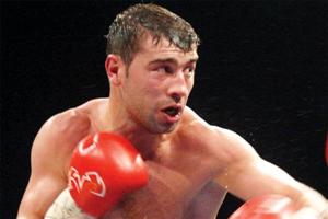 Lucian Bute a fost învins de Carl Froch prin KO şi a pierdut centura IBF VIDEO
