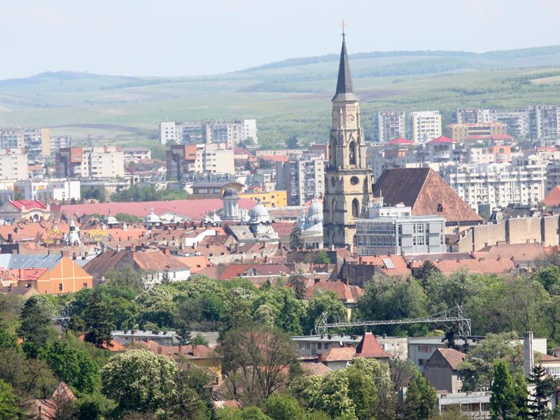 Recipiente pentru colectarea hainelor vechi, în Cluj. Donaţiile ajung la nevoiaşi