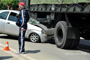 Accident pe Câmpului, trei maşini lovite: maşina fostului viceprimar Adi Popa, implicată VIDEO
