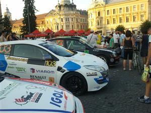 Clujenii s-au fotografiat cu bolizii de la Transilvania Rally FOTO