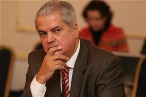 Scrisoarea lui Adrian Năstase către fiul său Andrei: Vei rămâne capul familiei. Să nu faci niciodată politică