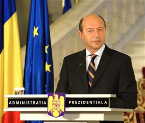 Băsescu: Mi-aş dori să fiu votat de acei cărora nu le-au scăzut pensiile