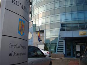 Descinderi ale DNA la CSM. Doi procurori ar fi negociat funcţii cu lideri ai USL  