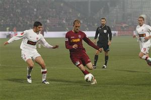 Supercupa României, dintre Dinamo şi CFR, fluierată pentru prima oară în România de o brigadă de 6 arbitri