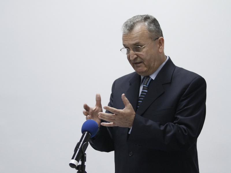 Două masterate noi ale profesorului Vasile Puşcaş la UBB