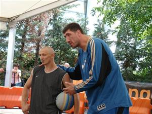 Ghiţă Mureşan revine la Cluj ca să-i înveţe pe copii să joace baschet