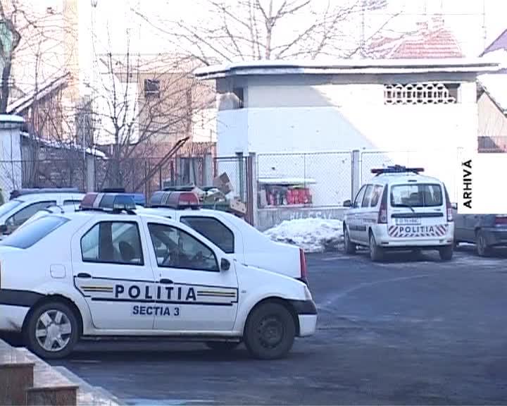 S-a urcat beat la volan, dar a fost prins de poliţişti