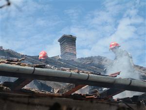 Păgubit cu 150.000 de lei după un incendiu din răzbunare