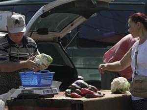 Se reiau pieţele volante în Cluj-Napoca; de unde poţi cumpăra legume şi fructe
