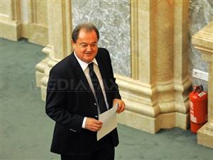 Blaga: Meseriile de chelner şi vameş sunt onorabile, nu trebuie să plagiezi ca să le faci cu cinste