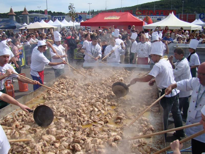 Campionat Internaţional de Gătit în Aer Liber, în weekend, la Cluj