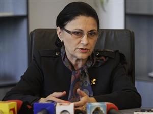 Andronescu: Introducerea bacalaureatului profesional va 