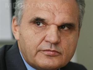 Vasile Cepoi a demisionat din funcţia de ministru al Sănătăţii. Raed Arafat, interimar