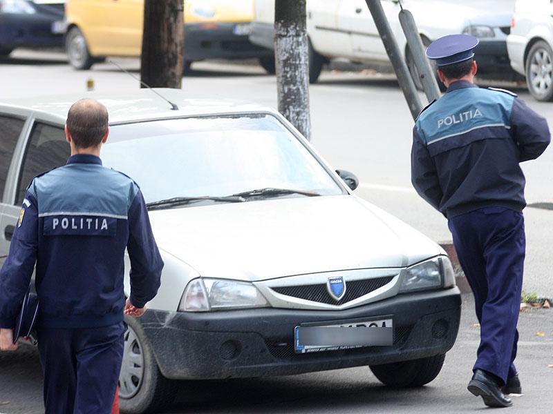 Şi-au pus pungi pe cap şi au băgat în sperieţi o familie din Aghireşu