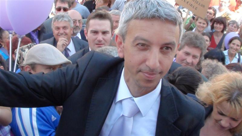 OPSPI sesizează Parchetul în privinţa lui Dan Diaconescu, pe care îl acuză de înşelăciune