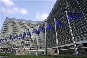Comisia Europeană va notifica joi Guvernul privind presuspendarea programelor Transporturi şi Competitivitate-surse