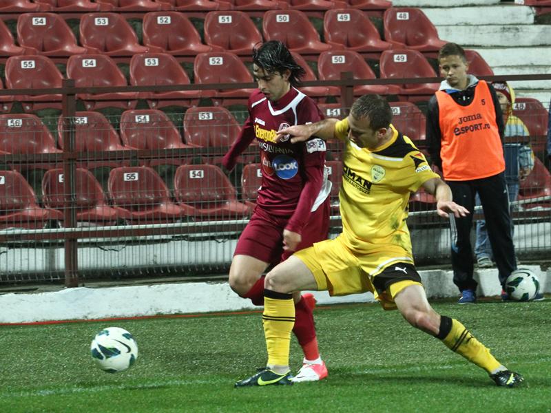 Derby-ul din sferturile Cupei se joacă la Cluj: CFR dă piept cu Dinamo