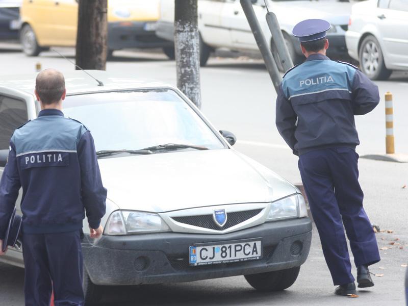 Sute de maşini controlate şi amenzi aplicate, într-o singură zi la Cluj