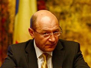 Preşedintele Băsescu a fost huiduit la parada de 1 Decembrie