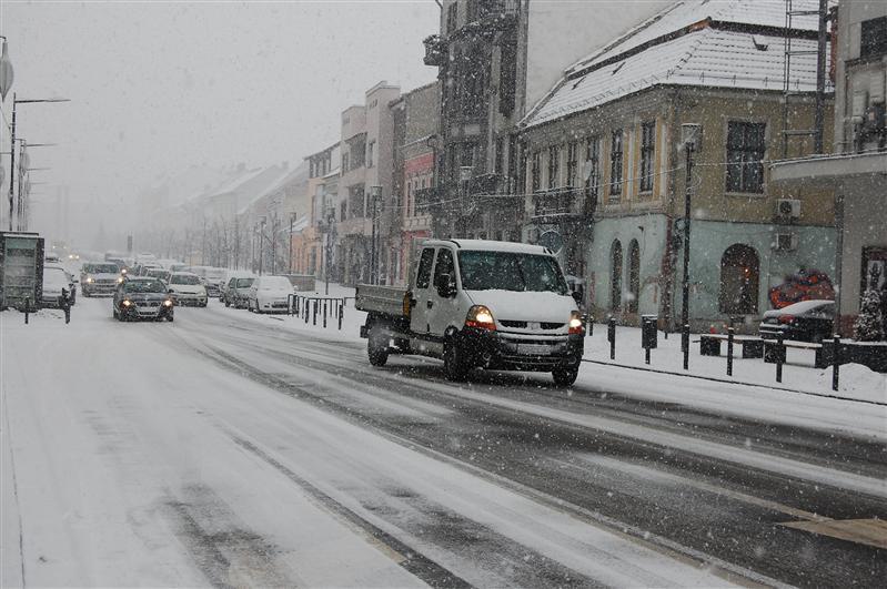 Prognoza meteo până în 16 decembrie: Vreme rece în majoritatea regiunilor, ninsori slabe
