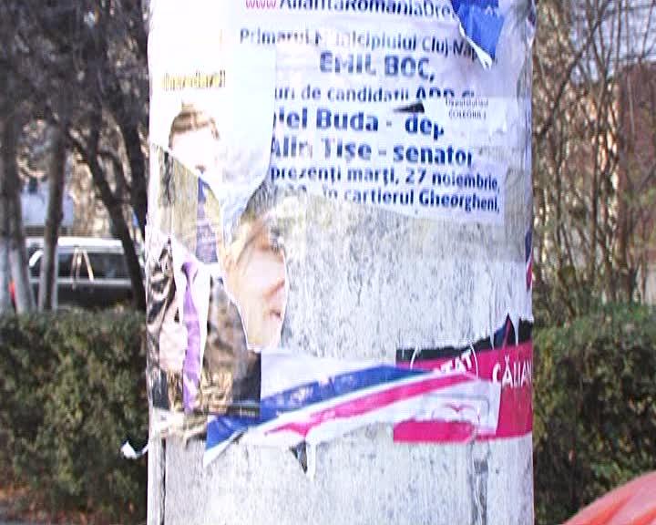 Amenzi pentru afişele electorale ilegale VIDEO