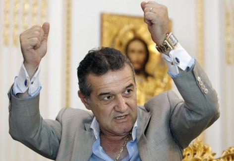 Gigi Becali nu vrea amânarea etapei a XX-a şi aşteaptă meciul cu 