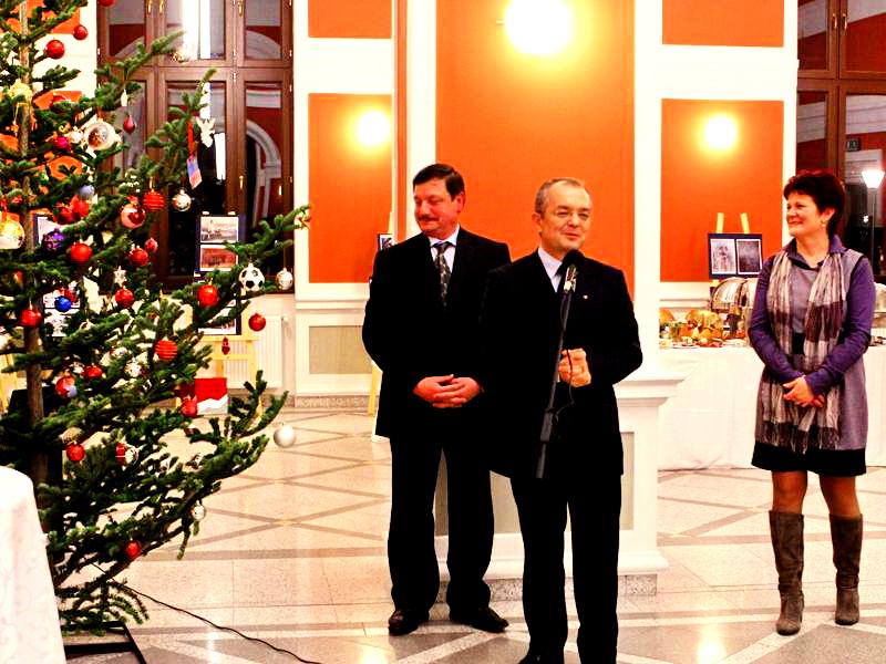 Primarul a sărbătorit la cazinou
