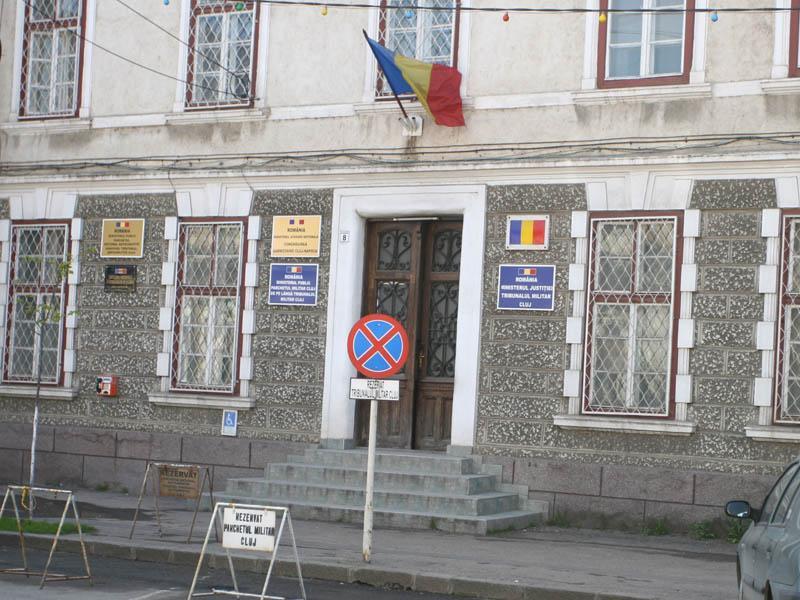 Ofiţerul Serviciul Arme Cluj, reţinut pentru 24 de ore