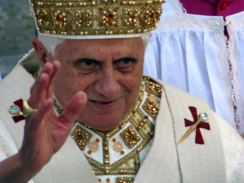 Benedict XVI, primul papă demisionar în ultimii 600 de ani