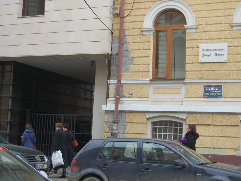 Şcoli prestigioase, sistem rudimentar de încălzire
