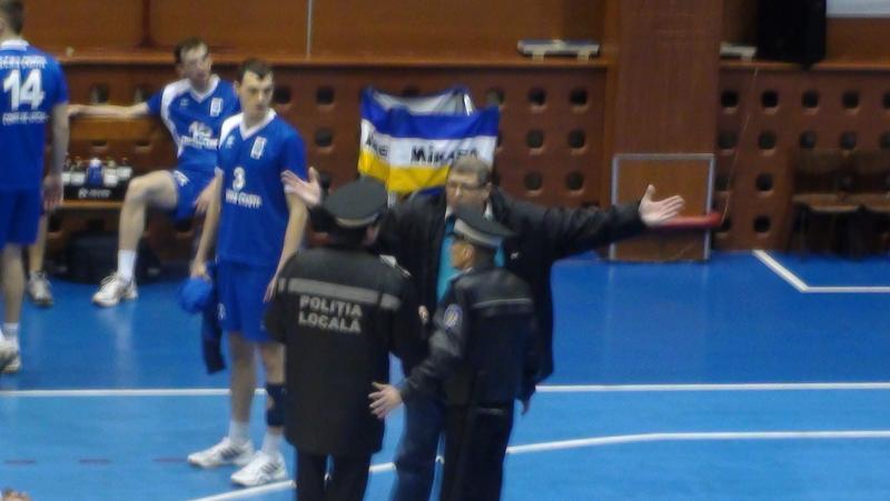 Meci de volei tensionat la Dej: a fost nevoie de intervenţia poliţiei FOTO/VIDEO