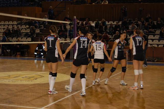 Echipele de volei ale Universităţii Cluj debutează în weekend în play-out