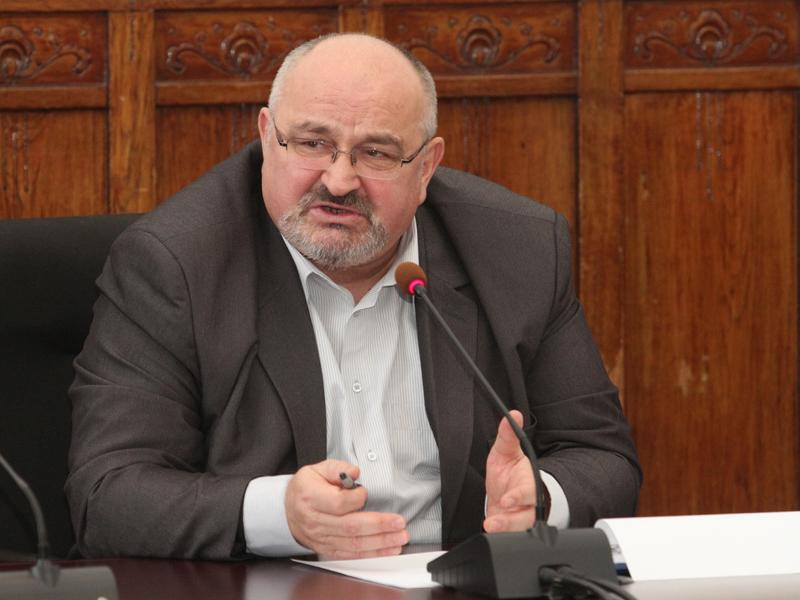 Prefectura Cluj: Acţionarul asigură angajaţii concediaţi de la Mechel că le vor fi plătite salariile de azi