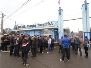Mechel, dat în judecată: oamenii încep greva foamei