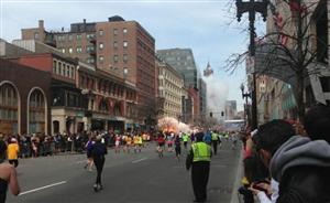 Atac terorist in SUA. Trei explozii în timpul maratonului din Boston