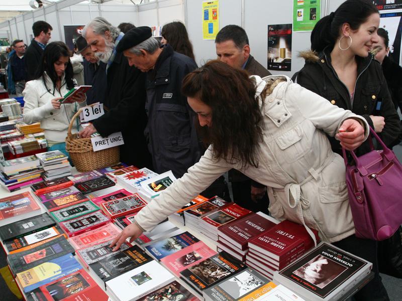 Peste 22.000 de vizitatori la Gaudeamus. Principalele trofee rămân la Cluj