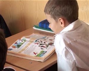 Mai multe evaluări pentru copiii din învăţământul primar VIDEO