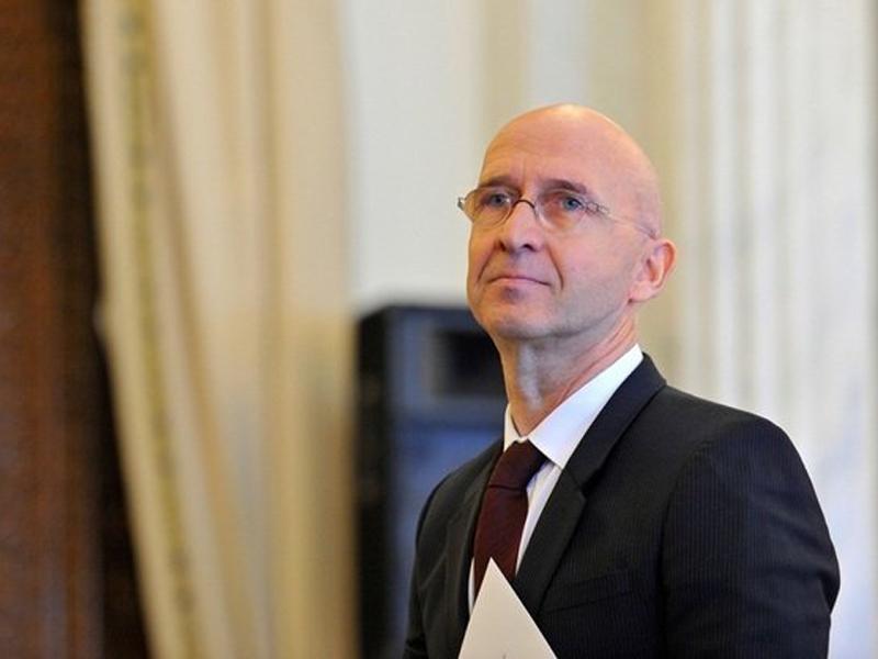 Personalităţi de renume din România şi Franţa vin la 