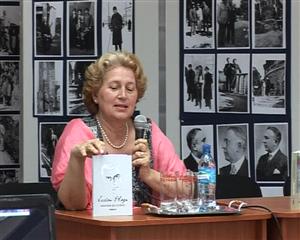 Studenţii la Jurnalism au publicat o carte multimedia despre Lucian Blaga VIDEO