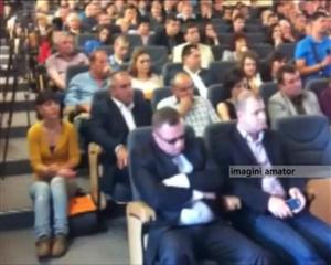 A adormit la discursul lui Blaga VIDEO