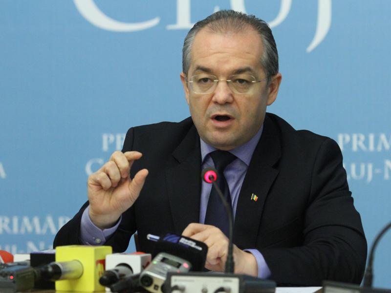 Măsuri “anti-criză” la primăria lui Boc: restanţierii, scutiţi de penalităţi