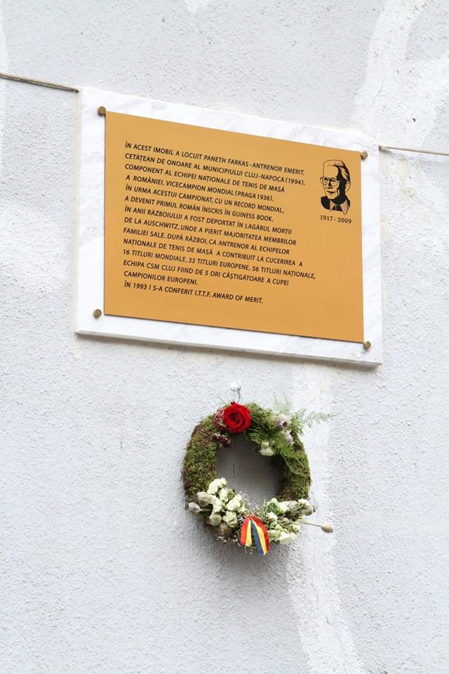 Placă comemorativă în cintea sportivului clujean Paneth Farkas. A intrat în Cartea Recordurilor şi a fost omagiat de Spielberg