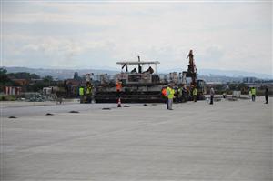 Protest la CJ Cluj faţă de exproprierile de la Aeroport