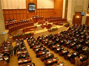 Prima sesiune a noii legislaturi, nefavorabilă buzunarelor parlamentarilor clujeni