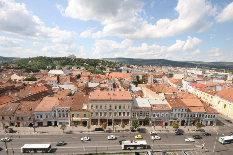 Trei străini, depistaţi cu şedere ilegală în Cluj. Un altul muncea la negru 