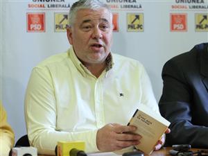 Nicoară rămâne şef la PNL Cluj până în 2015; Crin Antonescu anulează alegerile