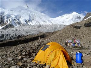 Alpiniștii clujeni au ajuns la tabăra de bază în expediţia pe Manaslu 