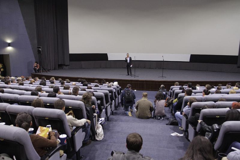  S-au pus în vânzare biletele pentru Comedy Cluj. Vezi cât costă 