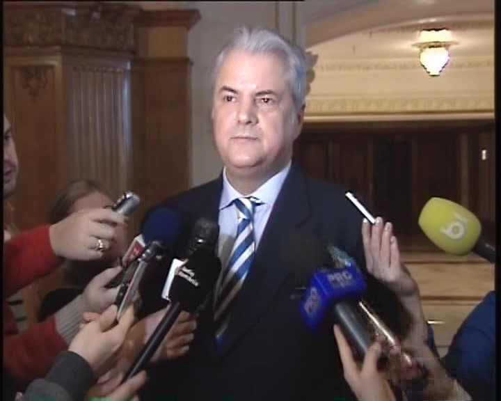Asemănări între Ponta şi Năstase VIDEO